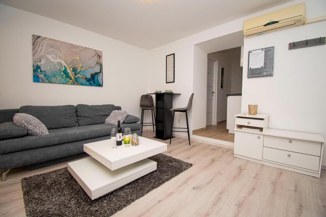 Oasis Apartment Пула Экстерьер фото